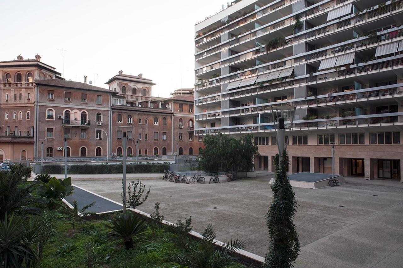 Penthouse 40 In Trastevere With Seasonally Jacuzzi Roma Exterior foto