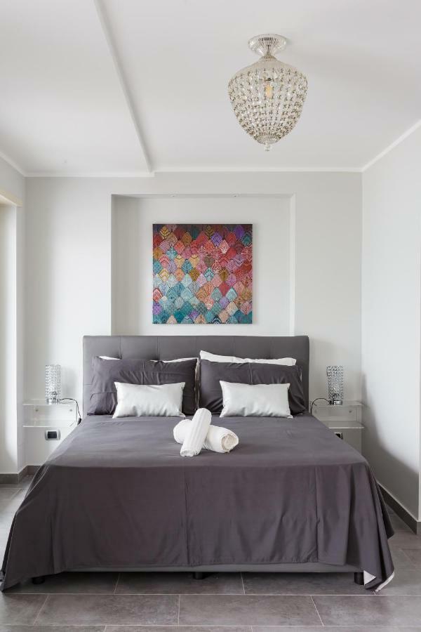 Penthouse 40 In Trastevere With Seasonally Jacuzzi Roma Exterior foto