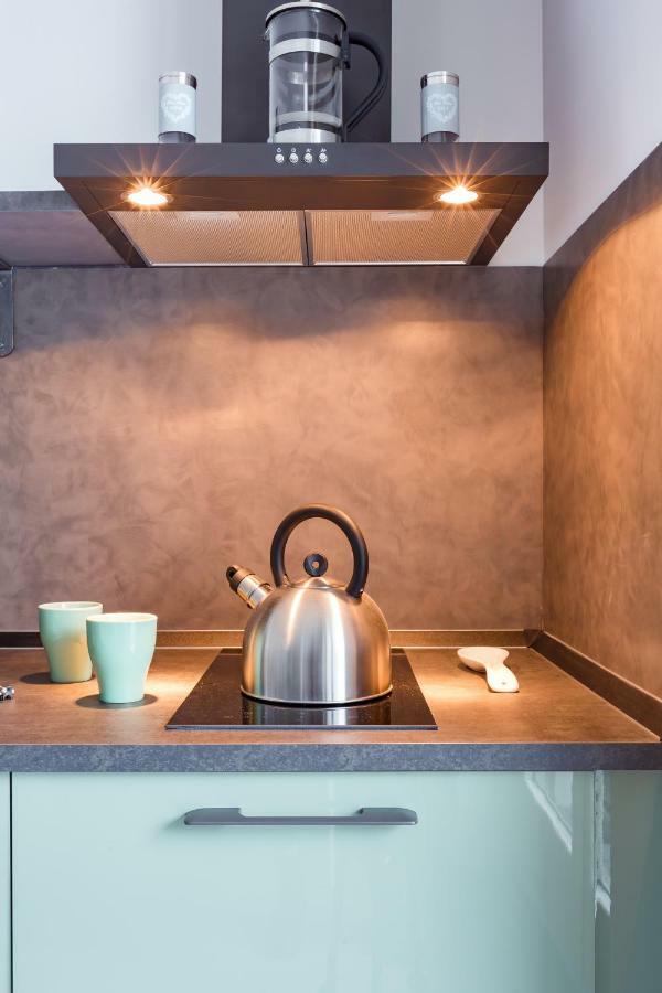 Penthouse 40 In Trastevere With Seasonally Jacuzzi Roma Exterior foto